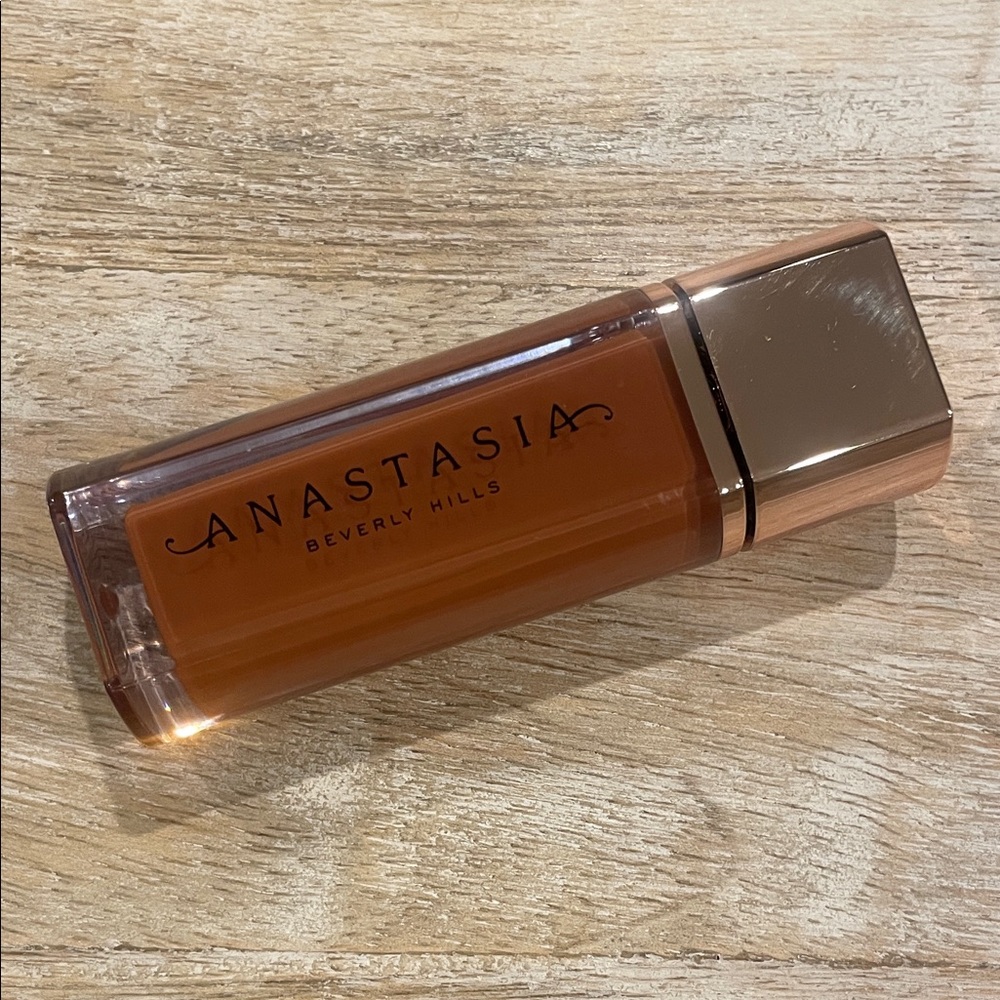 Anastasia Beverly Hills Lip Velvet (Peach Amber)